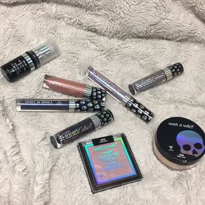 Wet n wild bundle 💀